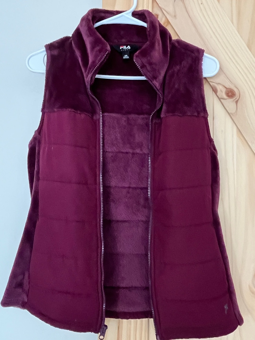FILA Sport Women’s XS Burgundy Faux Fur Puffer Vest Full Zip